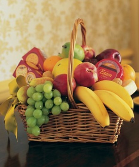 Classic Fruit & Gourmet Basket