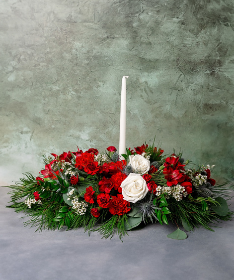 1 Candle Holiday Centerpiece 